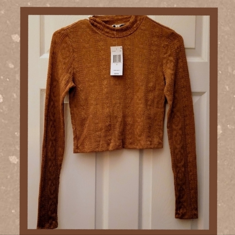FRESHMAN CROPTOP SWEATER